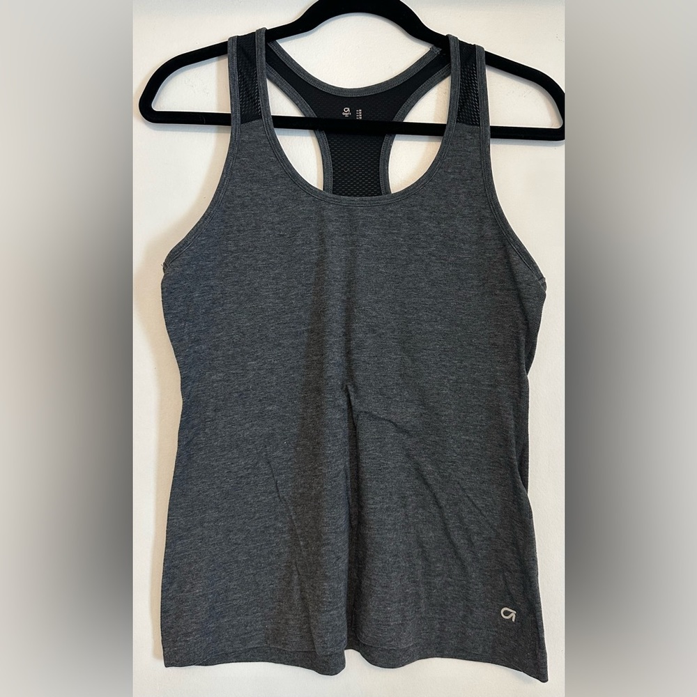 Gap Fit Racerback Tank, Gray, Medium.